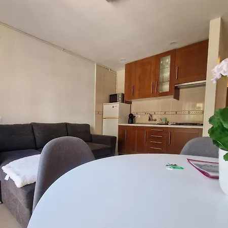 Calafats شقة